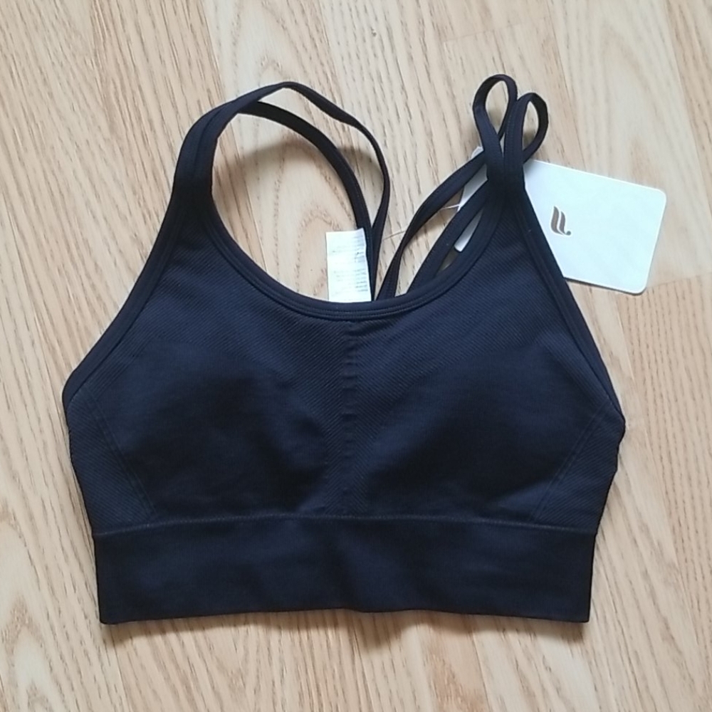 Fabletics sports bra
